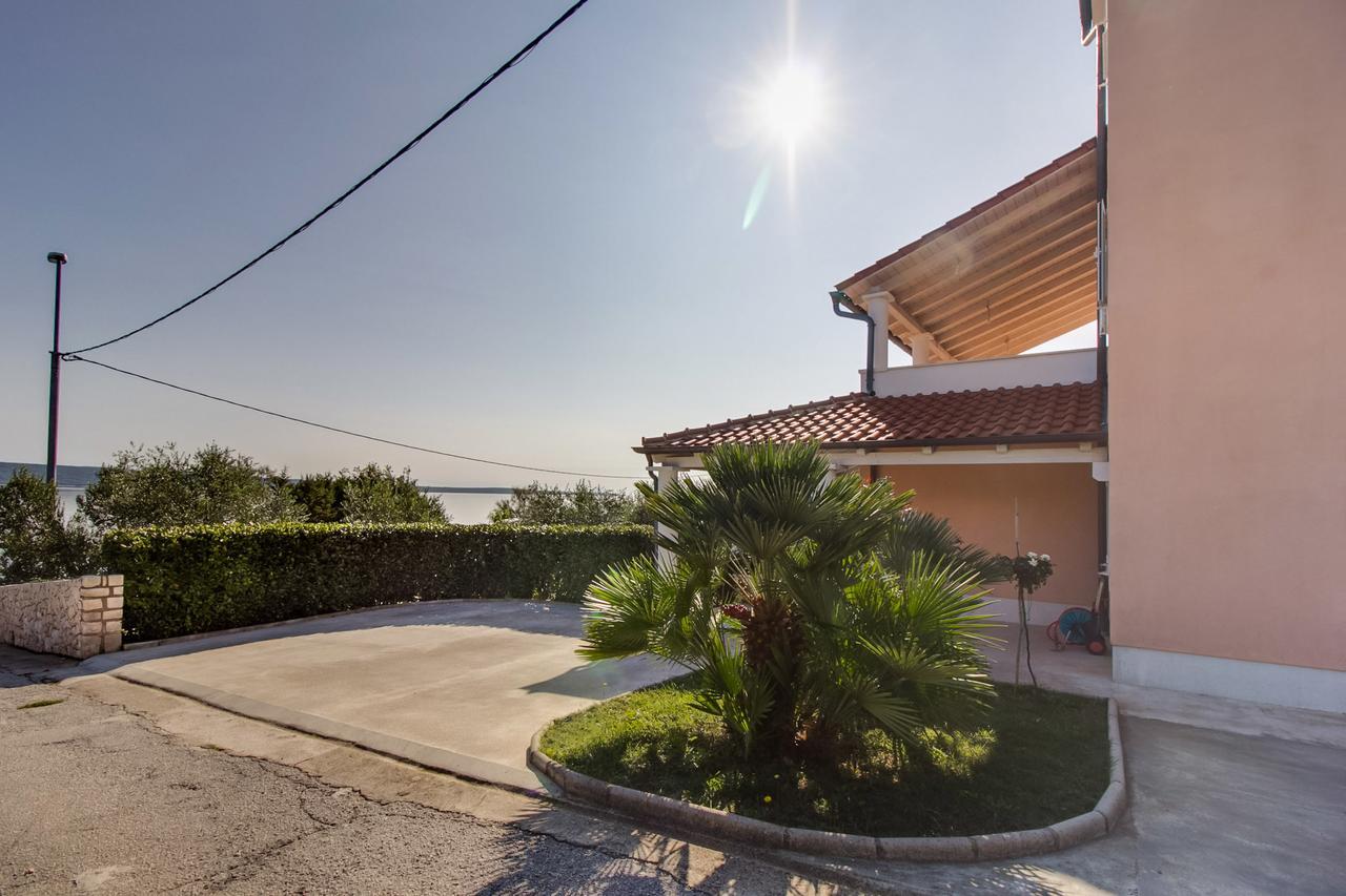 Apartments Del Sole Нерезине Номер фото